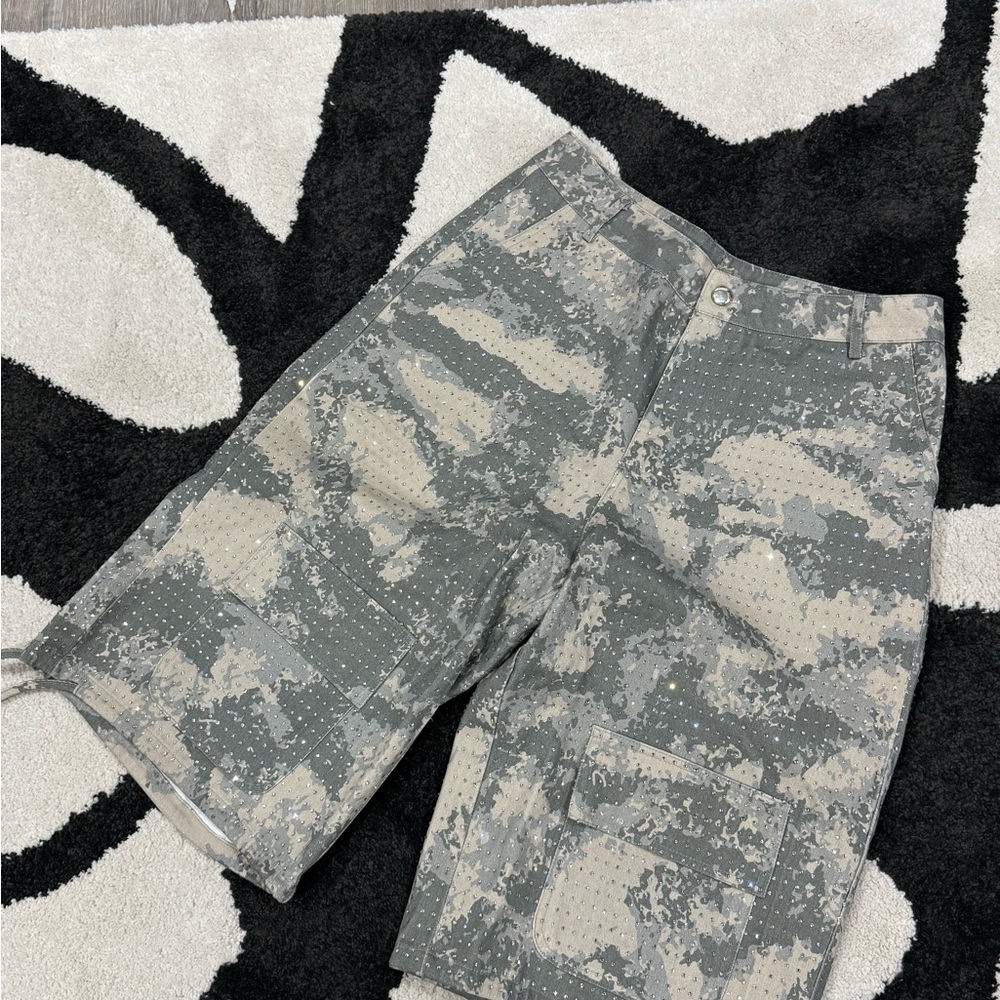 SHEIN Gray Camouflage Women's Cargo Shorts